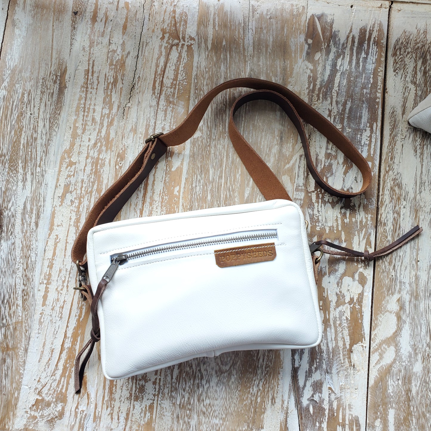 Begonia crossbody