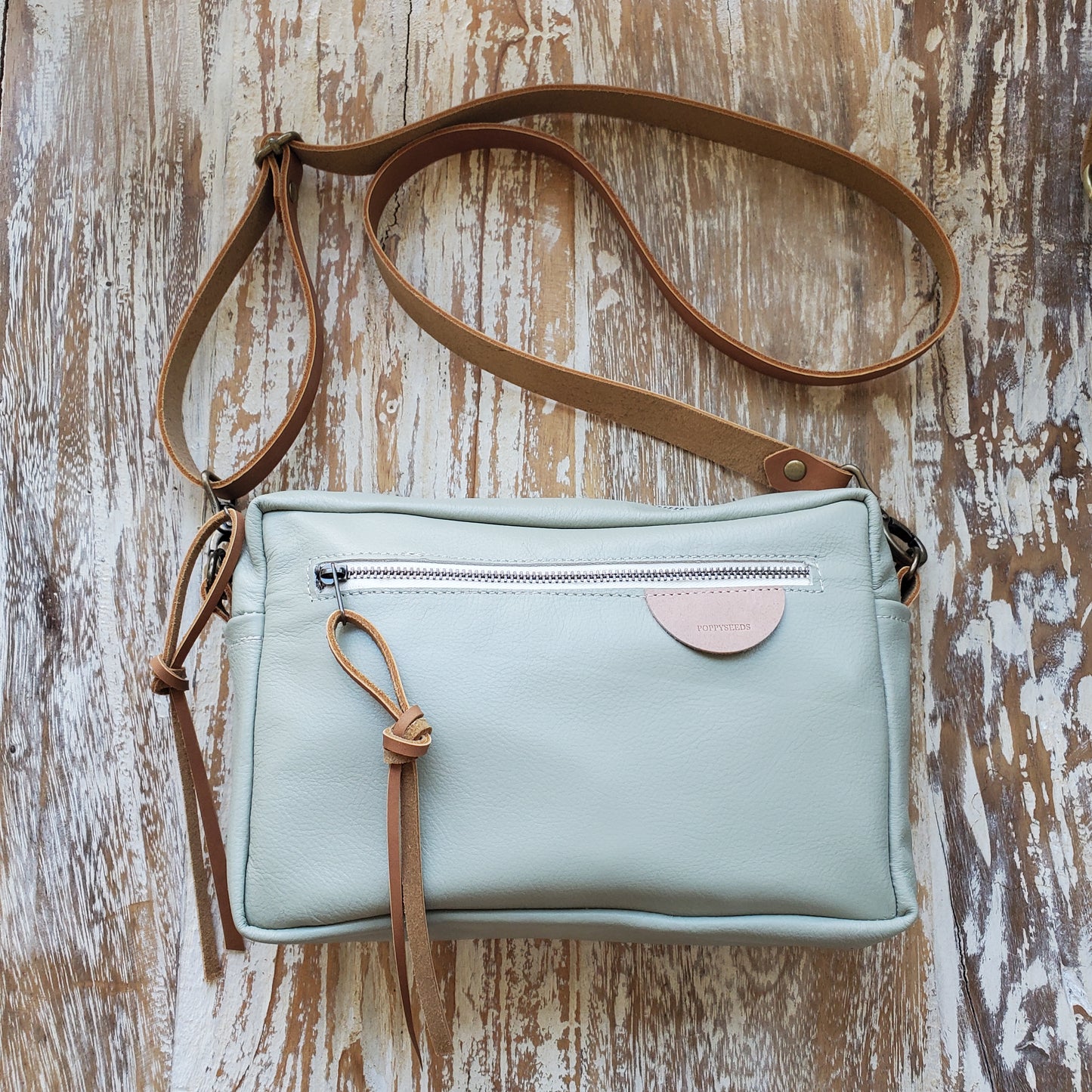 Begonia crossbody