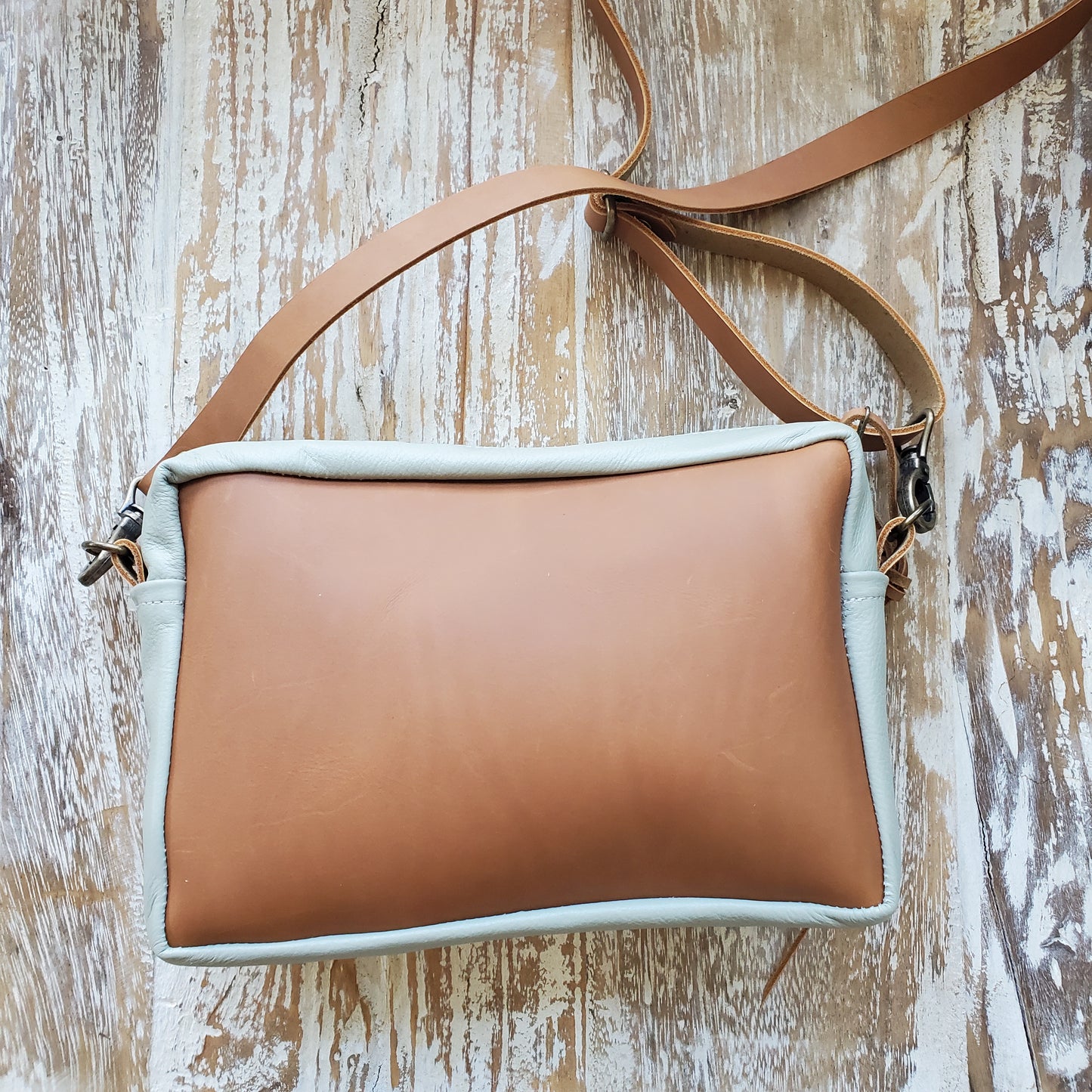 Begonia crossbody