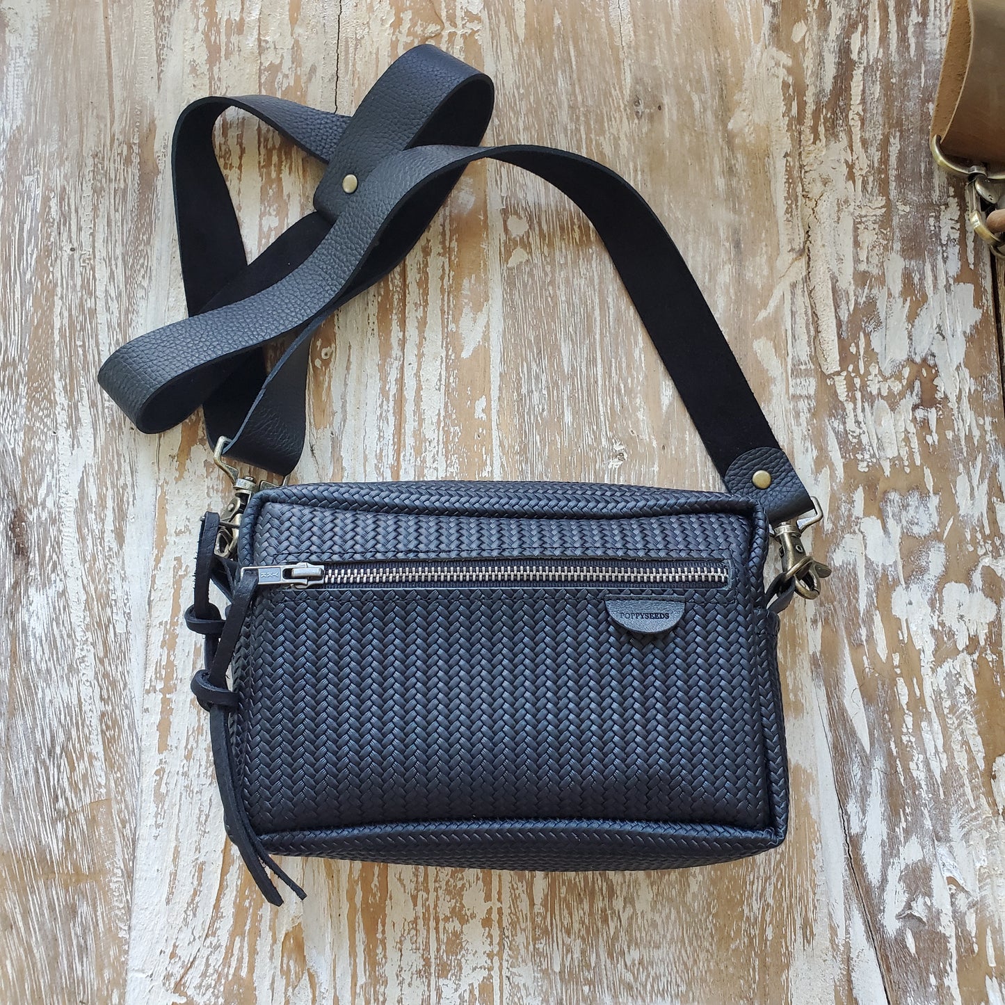 Begonia crossbody